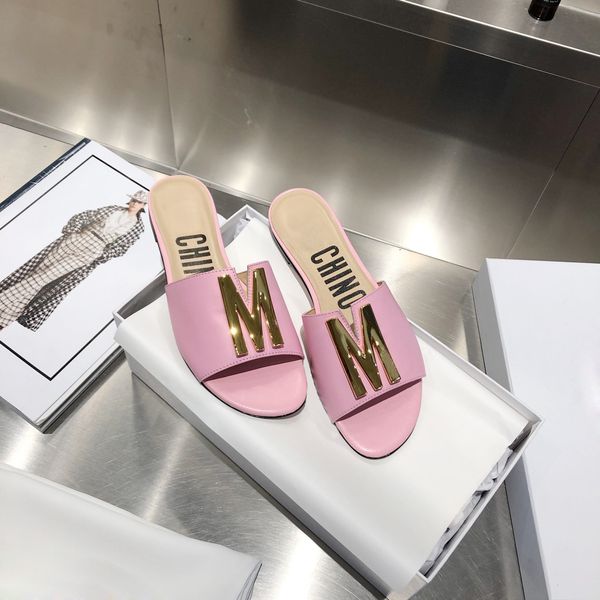 new flat bottom slippers for summer 2020 wear metal letter button flip flops korean version of versatile soft soled women's sandals, Black
new flat bottom slippers for summer 2020 wear metal letter button flip flops korean version of versatile soft soled women's sandals, Black