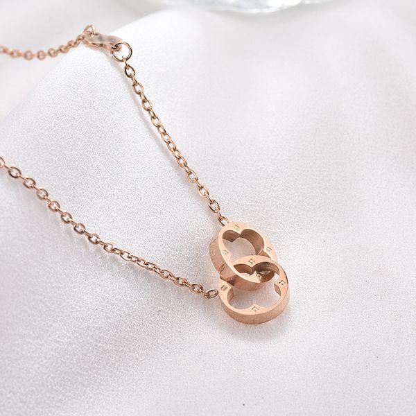 classic design micro pave roman numerals love circle pendant necklace jewelry for women gift, Silver
classic design micro pave roman numerals love circle pendant necklace jewelry for women gift, Silver