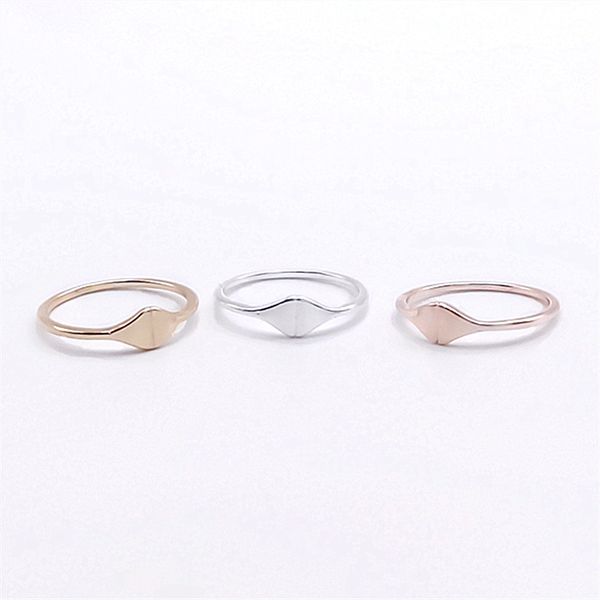 new fashion gold-color ring middle vertical line ring surface design women's engagement rings, Golden;silver
new fashion gold-color ring middle vertical line ring surface design women's engagement rings, Golden;silver