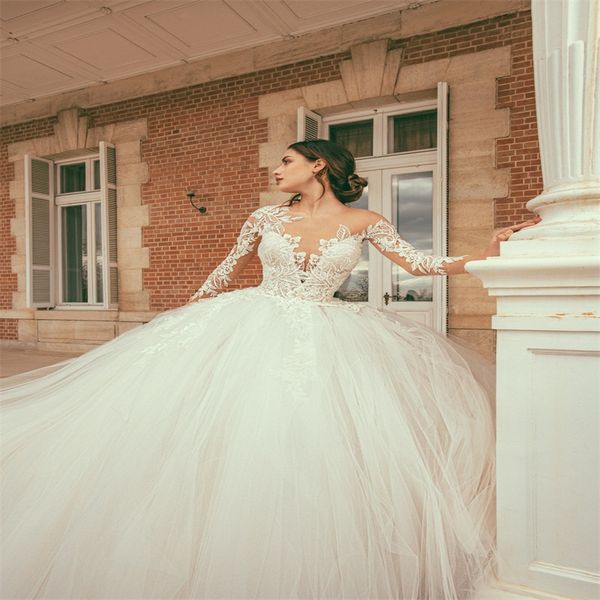 long sleeves ballroom wedding dresses luxury dubai illusion appliqued lace bridal gown ruffle tulle court train robes de mariée, White
long sleeves ballroom wedding dresses luxury dubai illusion appliqued lace bridal gown ruffle tulle court train robes de mariée, White