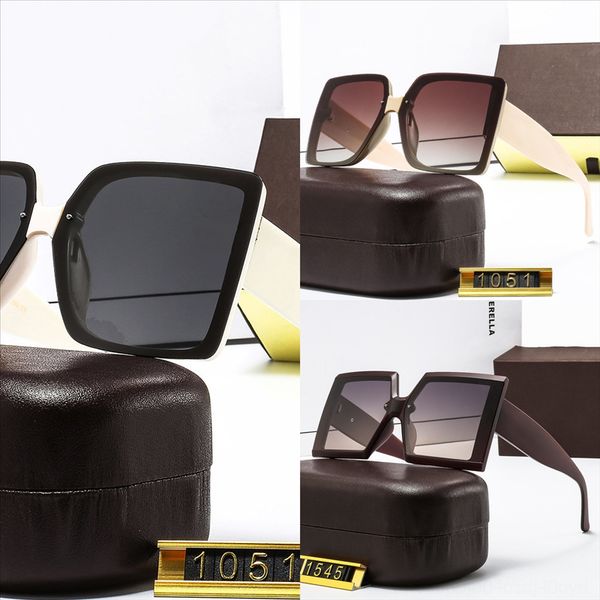JtOr4 Classic Square Men Women Sunglasses Sunglasses Big Brand L*** Designer Retro Men Women Frame Sun Glasses For Metal Vintage Gradient, White;black
JtOr4 Classic Square Men Women Sunglasses Sunglasses Big Brand L*** Designer Retro Men Women Frame Sun Glasses For Metal Vintage Gradient, White;black