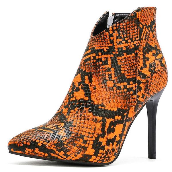 coolulu 2020 women animal print ankle boots pointed toe thin high heel snake print ladies cowboy boots winter size 34-45, Black 
coolulu 2020 women animal print ankle boots pointed toe thin high heel snake print ladies cowboy boots winter size 34-45, Black