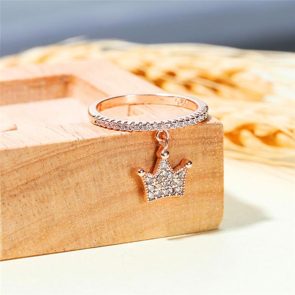 luxury female queen crown pendant ring rose gold silver color engagement ring charm white crystal stone wedding rings for women, Slivery;golden
luxury female queen crown pendant ring rose gold silver color engagement ring charm white crystal stone wedding rings for women, Slivery;golden