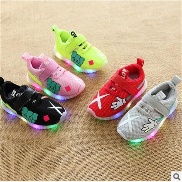 2020 spring children casual led female male gauze light sneakers kids sport baby shoes flash lamp boots c1002, Black;red
2020 spring children casual led female male gauze light sneakers kids sport baby shoes flash lamp boots c1002, Black;red