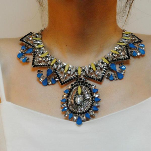 chokers brand paint metal flower necklace crystal necklaces & pendants for women wedding jewelry vintage collar choker, Golden;silver
chokers brand paint metal flower necklace crystal necklaces & pendants for women wedding jewelry vintage collar choker, Golden;silver