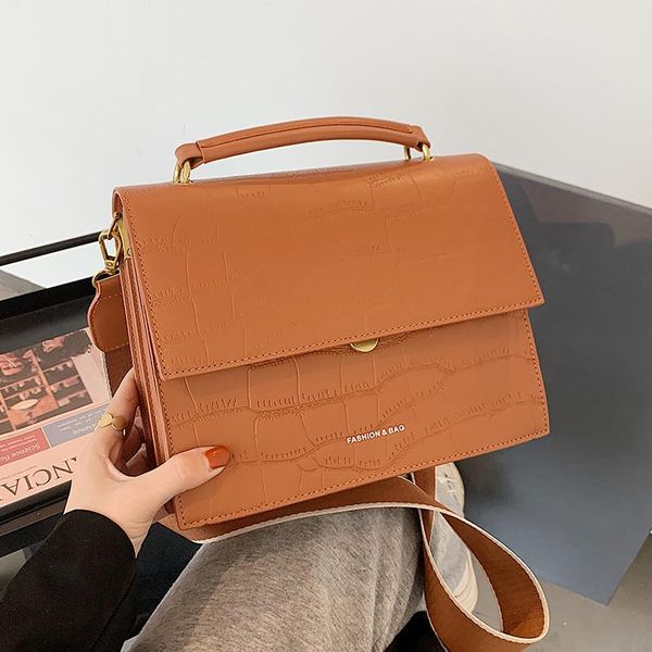 cross body crocodile pattern tote bag 2021 fashion quality pu leather women's designer handbag high capacity shoulder messenger
cross body crocodile pattern tote bag 2021 fashion quality pu leather women's designer handbag high capacity shoulder messenger