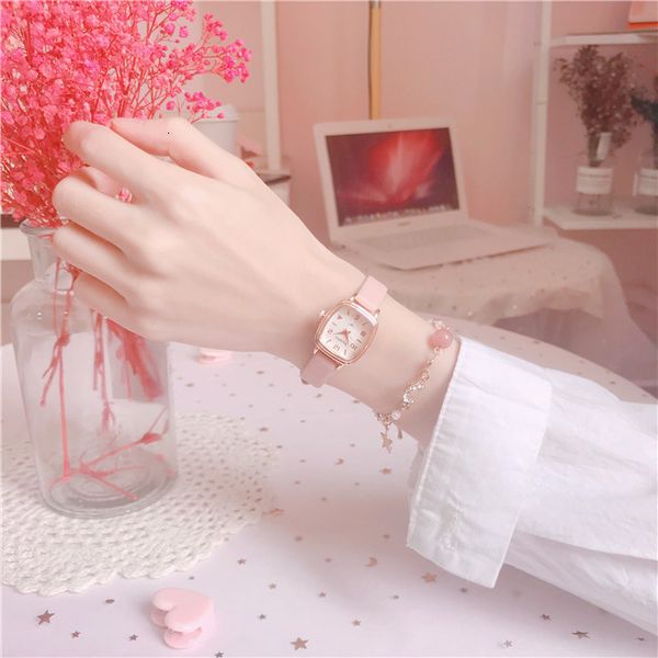 watch woman simple temperament minority brand students small fresh ribbon small square retro literary waterproof department, Slivery;brown
watch woman simple temperament minority brand students small fresh ribbon small square retro literary waterproof department, Slivery;brown
