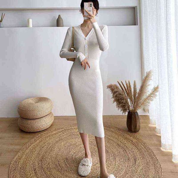 casual dresses coat with sweater long skirt v-neck in autumn and winter, Black;gray
casual dresses coat with sweater long skirt v-neck in autumn and winter, Black;gray