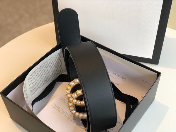 classic 3 widths black genuine leather with pearl buckle women belt with box men designers belts men belts designer belts, Black;brown
classic 3 widths black genuine leather with pearl buckle women belt with box men designers belts men belts designer belts, Black;brown