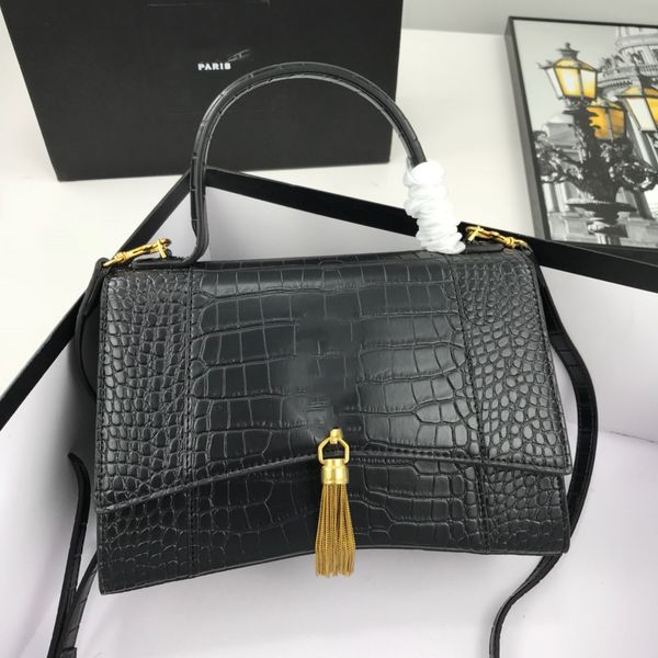 fashions men's women's bag popular wholesale shoulder bags bag classic designer durable fashion simple luxury handbag
fashions men's women's bag popular wholesale shoulder bags bag classic designer durable fashion simple luxury handbag