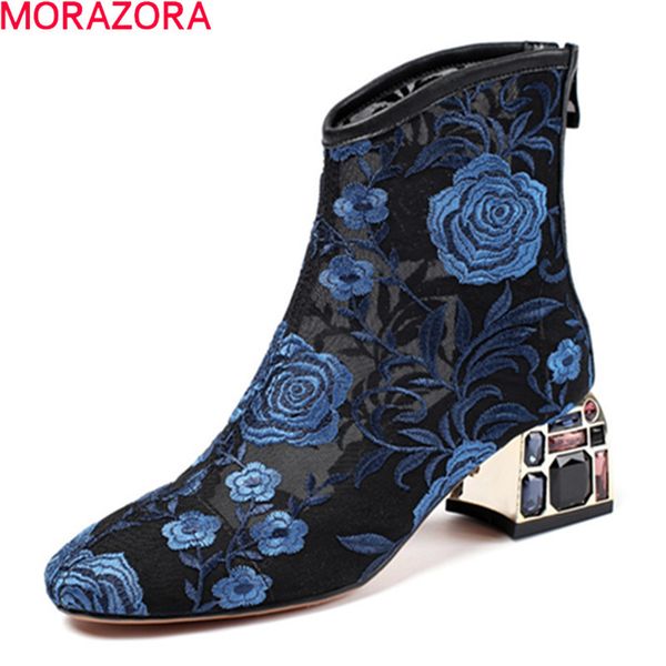 2020 new brand fashion women boots thick heels square toe ladies shoes spring classic embroidered ankle boots210, Black
2020 new brand fashion women boots thick heels square toe ladies shoes spring classic embroidered ankle boots210, Black