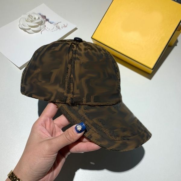 new designer hat with letter logo new versatile canvas couple hat men's and women's sunshade baseball cap, Blue;gray
new designer hat with letter logo new versatile canvas couple hat men's and women's sunshade baseball cap, Blue;gray