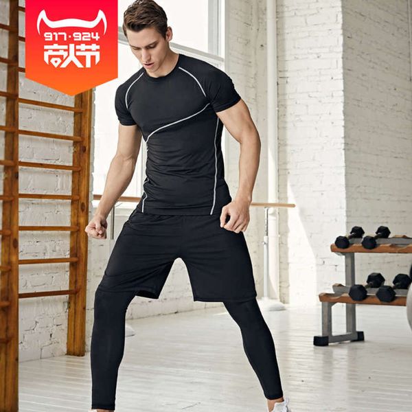 light summer wear men's tight and running suit fitness sportswear three piece set, Gray
light summer wear men's tight and running suit fitness sportswear three piece set, Gray