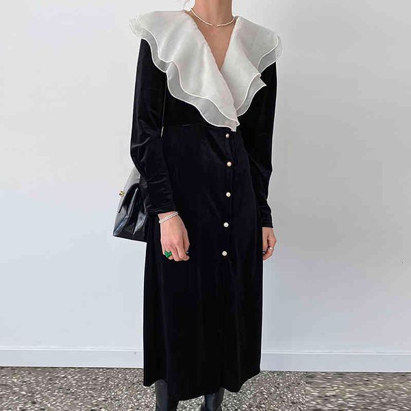 elegant velvet dress woman early spring double-layer ruffled large lapel pearl single-breast long-sleeved dresses, Black;gray
elegant velvet dress woman early spring double-layer ruffled large lapel pearl single-breast long-sleeved dresses, Black;gray