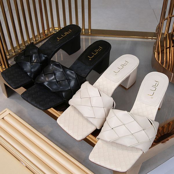 2021 new summer chunky heel women's to-line slippers small 32-size single semi-tall heeled square head wear big size 41-43 ytc2, Black
2021 new summer chunky heel women's to-line slippers small 32-size single semi-tall heeled square head wear big size 41-43 ytc2, Black