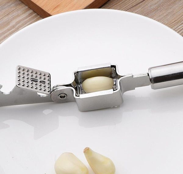 stainless steel garlic press crush device kitchen cooking tool garlic pressing hand presser crusher ginger squeezer slicer masher wmtprak
stainless steel garlic press crush device kitchen cooking tool garlic pressing hand presser crusher ginger squeezer slicer masher wmtprak
