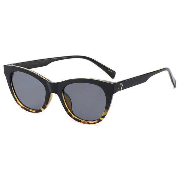 2020 new fashion round cat eye sun glasses brand design women men vintage colorful cateye sunglasses rivet oculos de sol uv400
2020 new fashion round cat eye sun glasses brand design women men vintage colorful cateye sunglasses rivet oculos de sol uv400