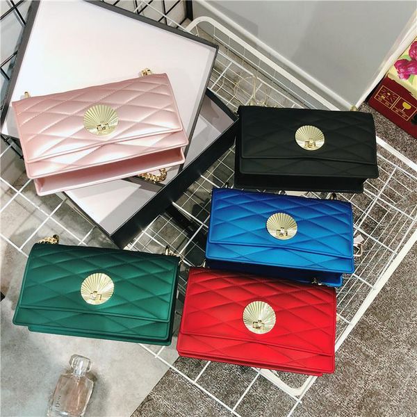 handbags arrival shoulder new chic chains pvc bags lattice diamond 2019 jelly women bags cross body high flap totes quality bag hasp wrulh
handbags arrival shoulder new chic chains pvc bags lattice diamond 2019 jelly women bags cross body high flap totes quality bag hasp wrulh