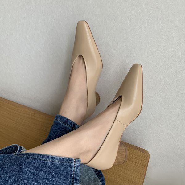 arrival 2021 new female genuine high-heeled black-white rice shoes 1 iufx
arrival 2021 new female genuine high-heeled black-white rice shoes 1 iufx