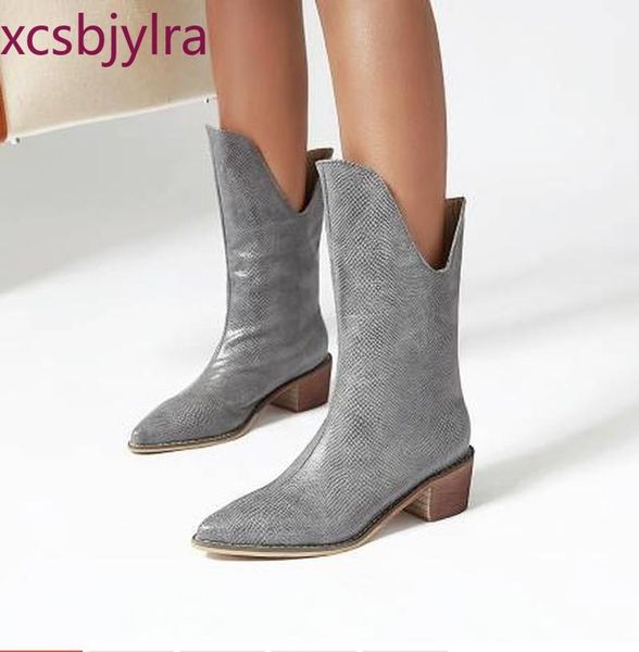 autumn and winter silver grey pointed mid boots high heel martin boots women snakeskin pattern plus size34-47, Black
autumn and winter silver grey pointed mid boots high heel martin boots women snakeskin pattern plus size34-47, Black