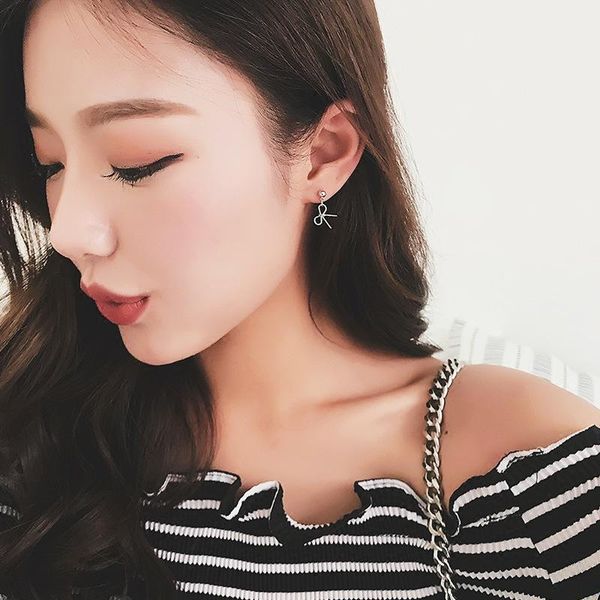 stud korean minimalist mini bow nails beautiful temperament cold wind earrings female earless, Golden;silver
stud korean minimalist mini bow nails beautiful temperament cold wind earrings female earless, Golden;silver