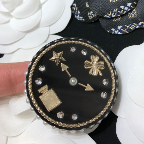 new brand fashion jewelry for women clocks brooches clocks party sweater brooche c name stamp vintage clocks brooches 201009, Gray
new brand fashion jewelry for women clocks brooches clocks party sweater brooche c name stamp vintage clocks brooches 201009, Gray