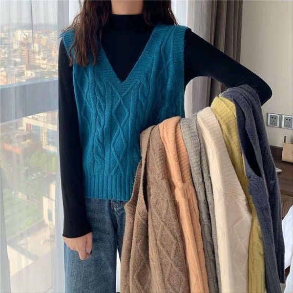 2021 new autumn winter women sweater v neck solid sleeveless pullover loose waistcoat chic women's knitted sweaters vest y547, Black;white
2021 new autumn winter women sweater v neck solid sleeveless pullover loose waistcoat chic women's knitted sweaters vest y547, Black;white