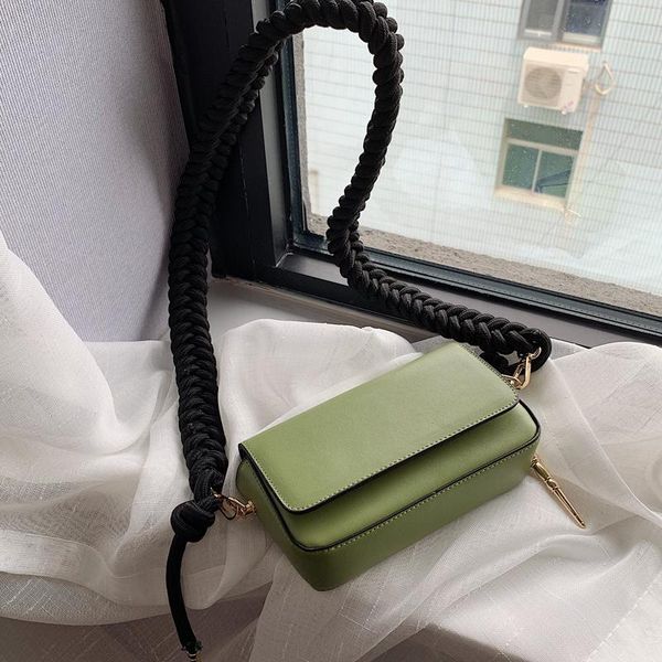 2020 new simple small square bag fashion woman green color braided rope strap pu leatehr flap shoulder messenger bag all match
2020 new simple small square bag fashion woman green color braided rope strap pu leatehr flap shoulder messenger bag all match