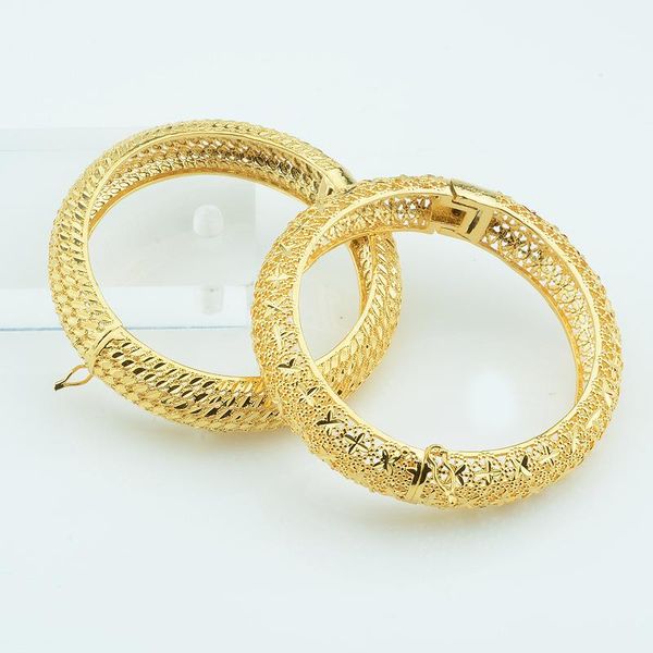 2 style 16mm width womens ladies flower/leaf yellow gold color cuff bangles bracelets adjustable big jewelry, Black
2 style 16mm width womens ladies flower/leaf yellow gold color cuff bangles bracelets adjustable big jewelry, Black