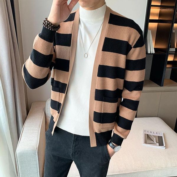 high-end light luxury trend handsome men's casual knitted cardigan 2020 autumn men's sweater coat knitted sweater jacket1, White;black