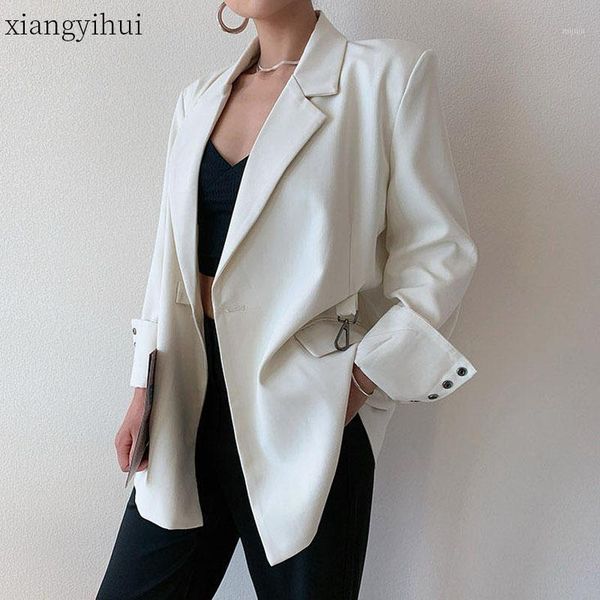 vintage metal buckle blazers women temperament loose blazers autumn winter outwear coat long sleeve office jackets 20201, White;black
vintage metal buckle blazers women temperament loose blazers autumn winter outwear coat long sleeve office jackets 20201, White;black