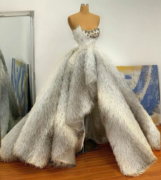 luxury feather evening dresses 2020 sweetheart crystal ruffles high low prom dresses custom made robe de soirée, Black;red
luxury feather evening dresses 2020 sweetheart crystal ruffles high low prom dresses custom made robe de soirée, Black;red