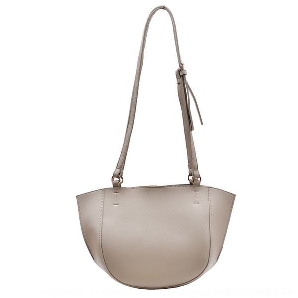 hsvdy women's fashion spring and autumn new simple trend 2020 women's shoulder leisure leisure bag messenger single bag z56iw
hsvdy women's fashion spring and autumn new simple trend 2020 women's shoulder leisure leisure bag messenger single bag z56iw