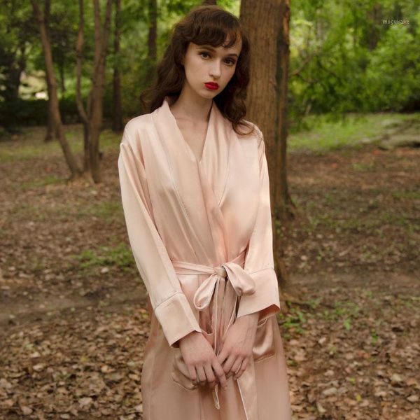 bride bridesmaid robe gown lady 100% silk kimono bathrobe midi sleepwear 2020 new v-neck wedding intimate lingerie nightwear1, Black;red
bride bridesmaid robe gown lady 100% silk kimono bathrobe midi sleepwear 2020 new v-neck wedding intimate lingerie nightwear1, Black;red