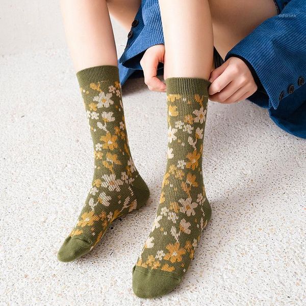 cotton women socks spring summer fashion harajuku vintage streetwear sock japanese kawaii girls cute christmas sock1, Black;white
cotton women socks spring summer fashion harajuku vintage streetwear sock japanese kawaii girls cute christmas sock1, Black;white