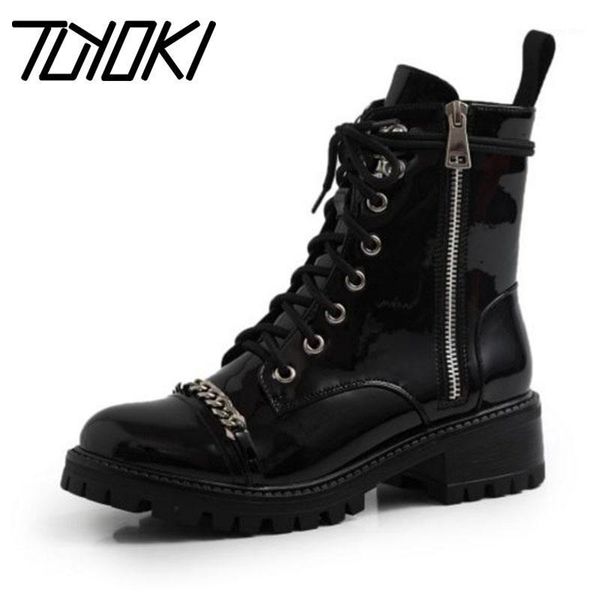 tuyoki women winter platform ankle boots chain flats zipper cross strap round toe punk motorcycle boots size 34-401, Black
tuyoki women winter platform ankle boots chain flats zipper cross strap round toe punk motorcycle boots size 34-401, Black