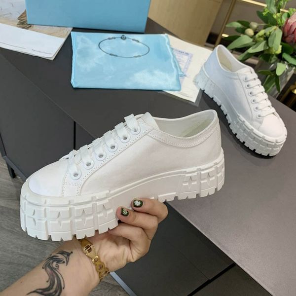 packing fashion nylon lady shoes triple black canvas 3 color leisure casual white box gabardine sneaker flat summer with womens platfor kfuk
packing fashion nylon lady shoes triple black canvas 3 color leisure casual white box gabardine sneaker flat summer with womens platfor kfuk