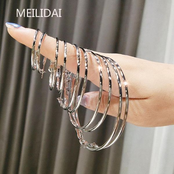 meild large circle earrings for women girls charms round retro personality earring 2020 new trend earrings party holiday gifts, Golden;silver
meild large circle earrings for women girls charms round retro personality earring 2020 new trend earrings party holiday gifts, Golden;silver