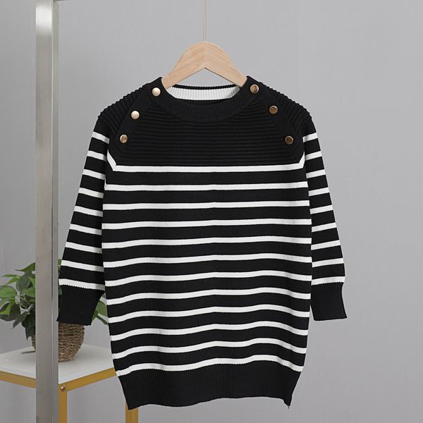 2021 new euro style women striped sweater autumn winter crewneck pullovers button decorate knitted female jumper pull femme n98h, White;black
2021 new euro style women striped sweater autumn winter crewneck pullovers button decorate knitted female jumper pull femme n98h, White;black
