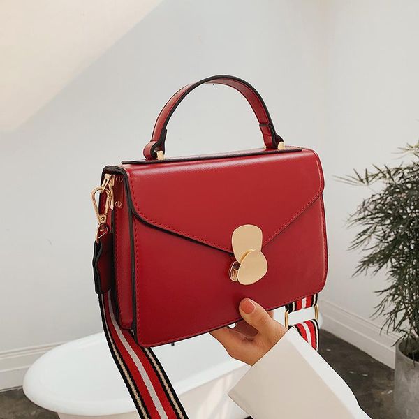 2020 new women bags crossbody bags pu leather luxury designer handbags all-match broadband portable lock catch square package
2020 new women bags crossbody bags pu leather luxury designer handbags all-match broadband portable lock catch square package