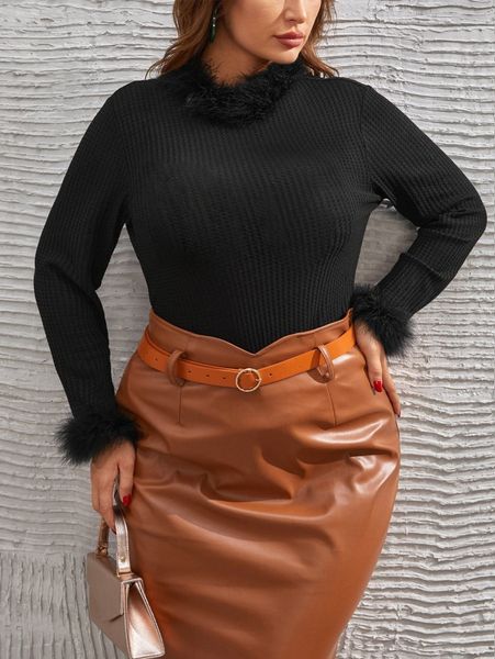 plus fuzzy trim keyhole back tee d1dz#, Black
plus fuzzy trim keyhole back tee d1dz#, Black