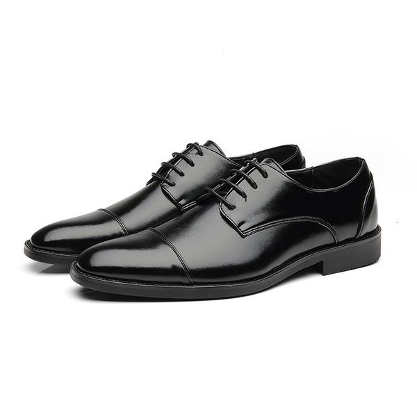 2020 men formal shoes leather business casual shoes men dress office luxury male breathable oxfords, Black
2020 men formal shoes leather business casual shoes men dress office luxury male breathable oxfords, Black
