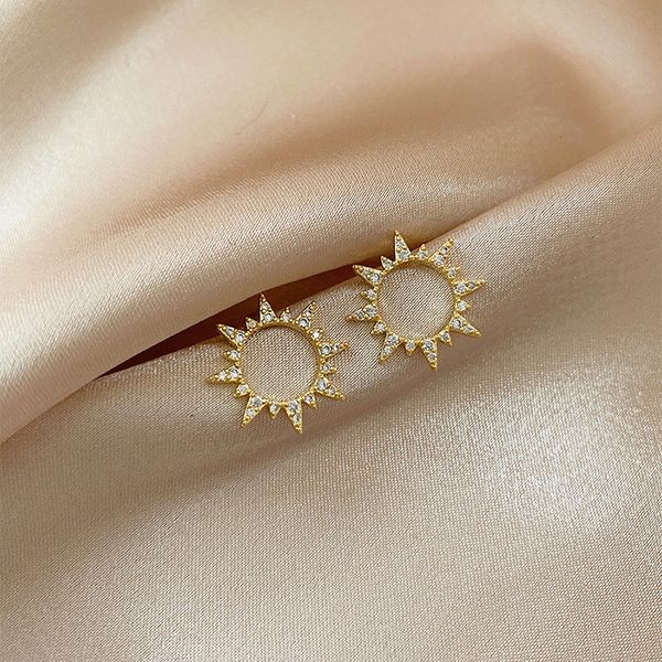 round metal women classic stud earrings 2020 new arrival simple small fashion female jewelry for girl gift, Golden;silver
round metal women classic stud earrings 2020 new arrival simple small fashion female jewelry for girl gift, Golden;silver