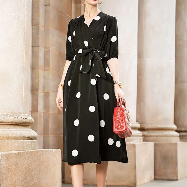summer new print designer spot with low-cut v mid-sleeves stylish belt elegant black temperament thin dress long women clothes pcvy, Black;gray
summer new print designer spot with low-cut v mid-sleeves stylish belt elegant black temperament thin dress long women clothes pcvy, Black;gray