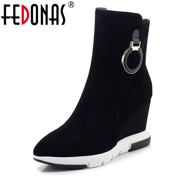 fedonas vintage female wedges short boots women cow suede leather warm autumn winter ankle boots platforms casual shoes woman 1026, Black
fedonas vintage female wedges short boots women cow suede leather warm autumn winter ankle boots platforms casual shoes woman 1026, Black
