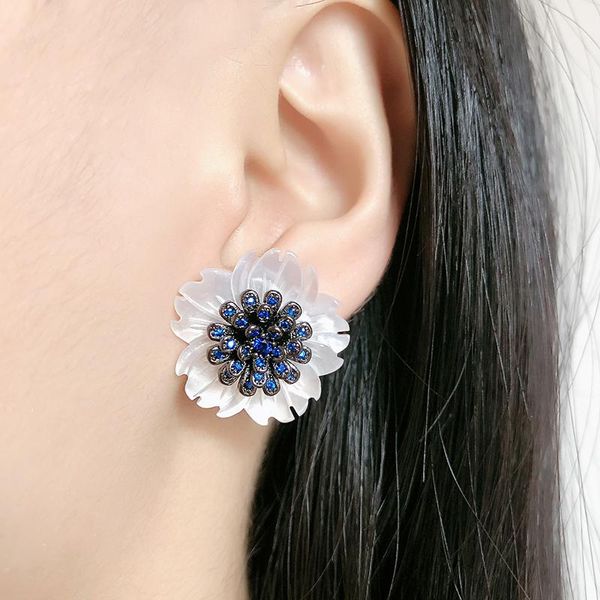 stud 2021 trendy flower shell cubic zirconia detachable earrings fashion jewelry wedding party gift women's, Golden;silver
stud 2021 trendy flower shell cubic zirconia detachable earrings fashion jewelry wedding party gift women's, Golden;silver