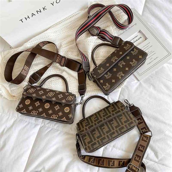 bag women's bag fashion printed wide shoulder strap single shoulder messenger portable middle-aged mother's 60% off wholesale sale
bag women's bag fashion printed wide shoulder strap single shoulder messenger portable middle-aged mother's 60% off wholesale sale