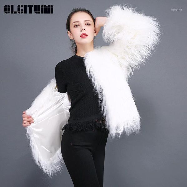 new fashion elegant women faxu fur long-sleeved covered button outwear 2020 short warm optional color s-3xl female casaco1, Black
new fashion elegant women faxu fur long-sleeved covered button outwear 2020 short warm optional color s-3xl female casaco1, Black