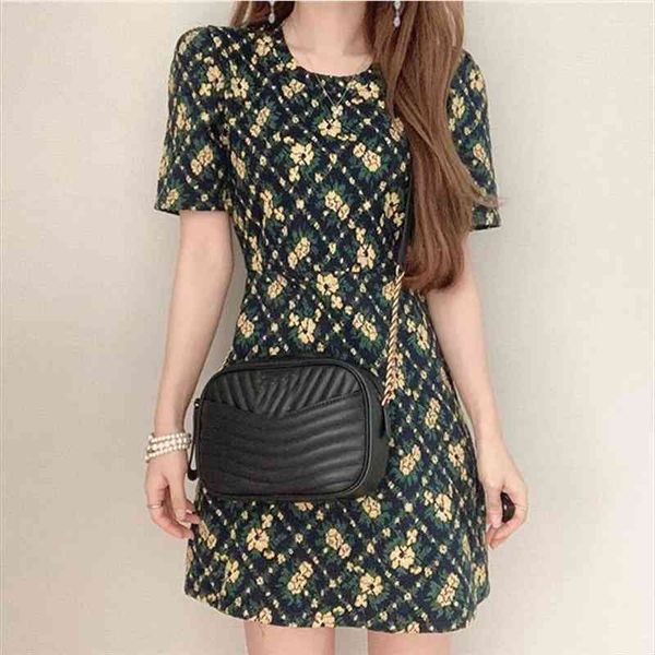 fashion floral print woman dress o neck high waist casual korean style dresses for women short sleeve slim, Black;gray
fashion floral print woman dress o neck high waist casual korean style dresses for women short sleeve slim, Black;gray