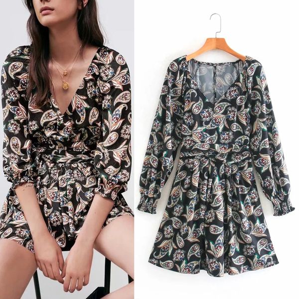 2021 new women black printed pleated mini dress woman vintage v neck long sleeve elastic cuffs elegant ladies dresses s2p3, Black;gray
2021 new women black printed pleated mini dress woman vintage v neck long sleeve elastic cuffs elegant ladies dresses s2p3, Black;gray